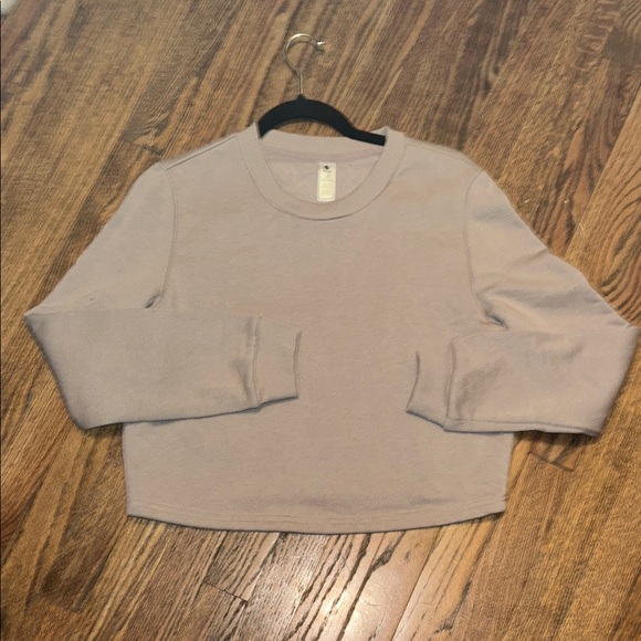 90 Degree By Reflex Tops - 90 Degree By Reflex Light Purple Cropped Sweatshirt